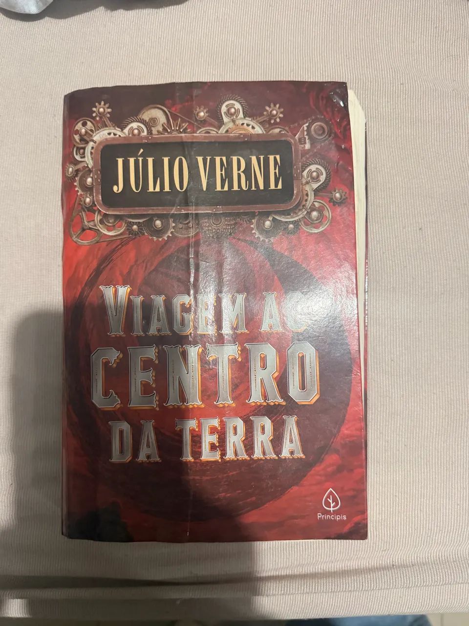 Livro: viagem ao centro da terra 