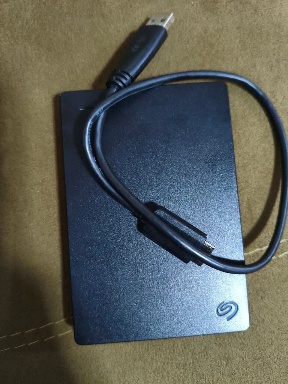 HD externo Seagate 2TB.