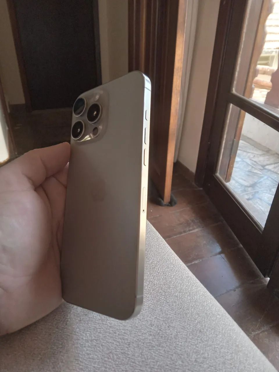 IPhone 16 pro Max  - Foto 3