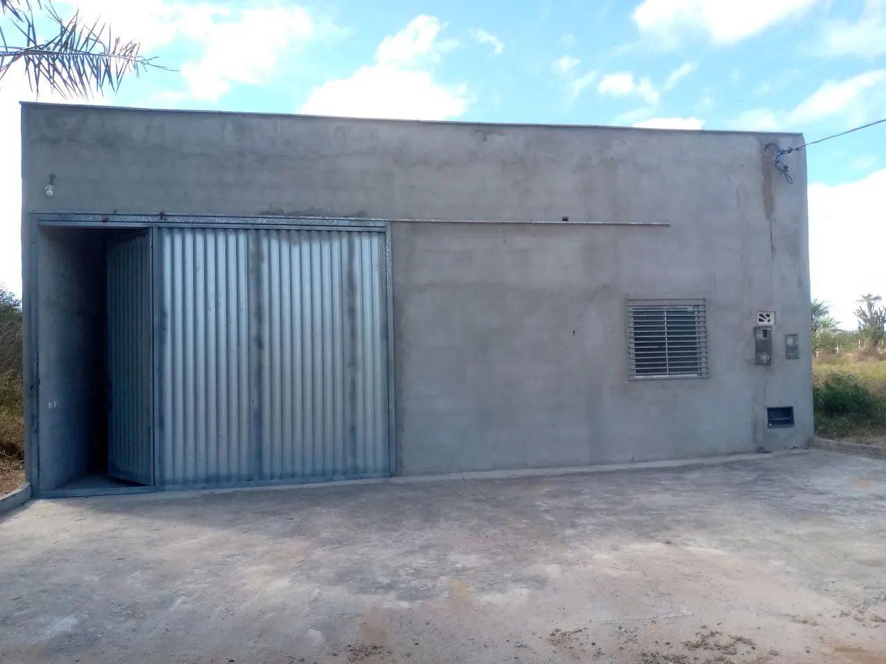 VENDE-SE GALPÃO 