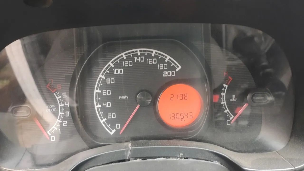 Fiat Strada Working 1.4 MPI Fire Flex 8V CD 2010 - Foto 5