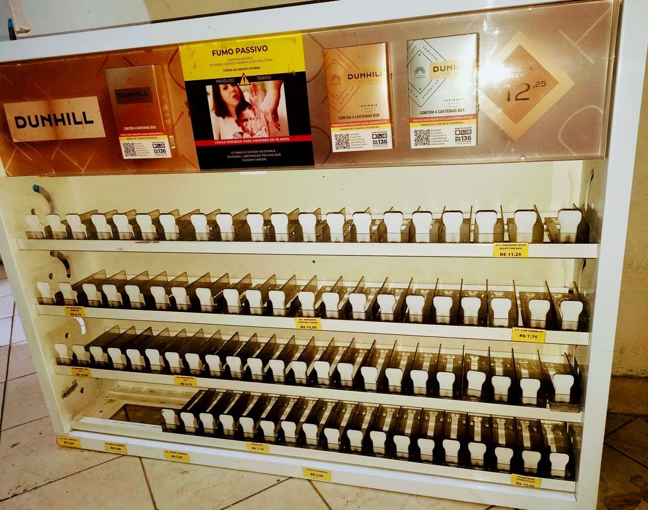 Expositora de cigarros 