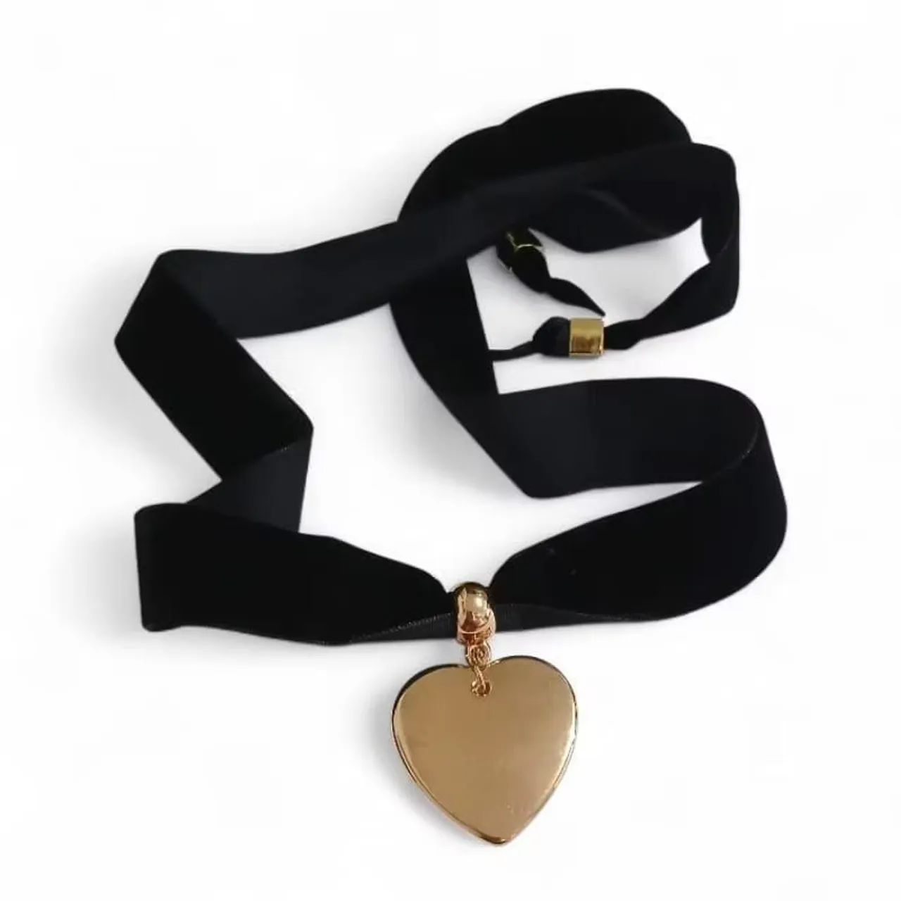 Colar choker em veludo coração dourado - Foto 2
