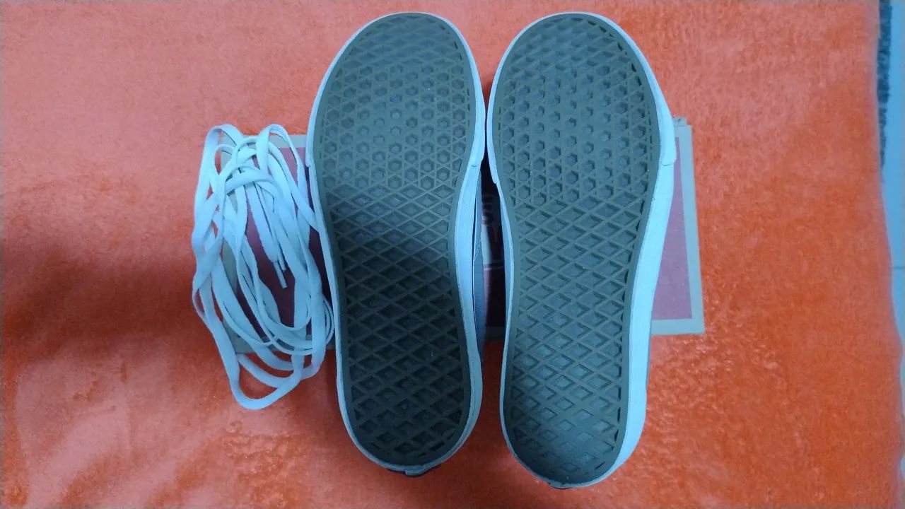 Tênis Vans Old Skool   Tamanho 40 - Foto 2