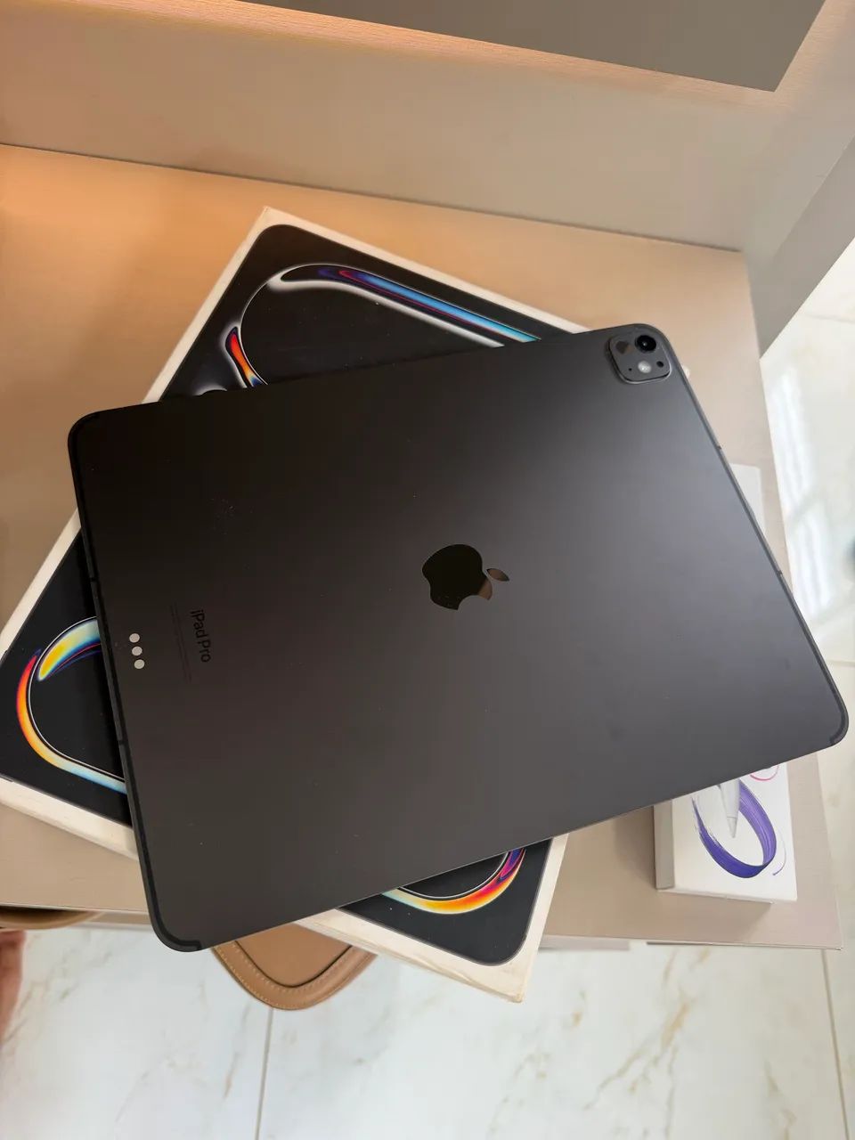 iPad Pro 13-inch (M4) Wi-Fi + Cellular - Notebooks - Setor Oeste