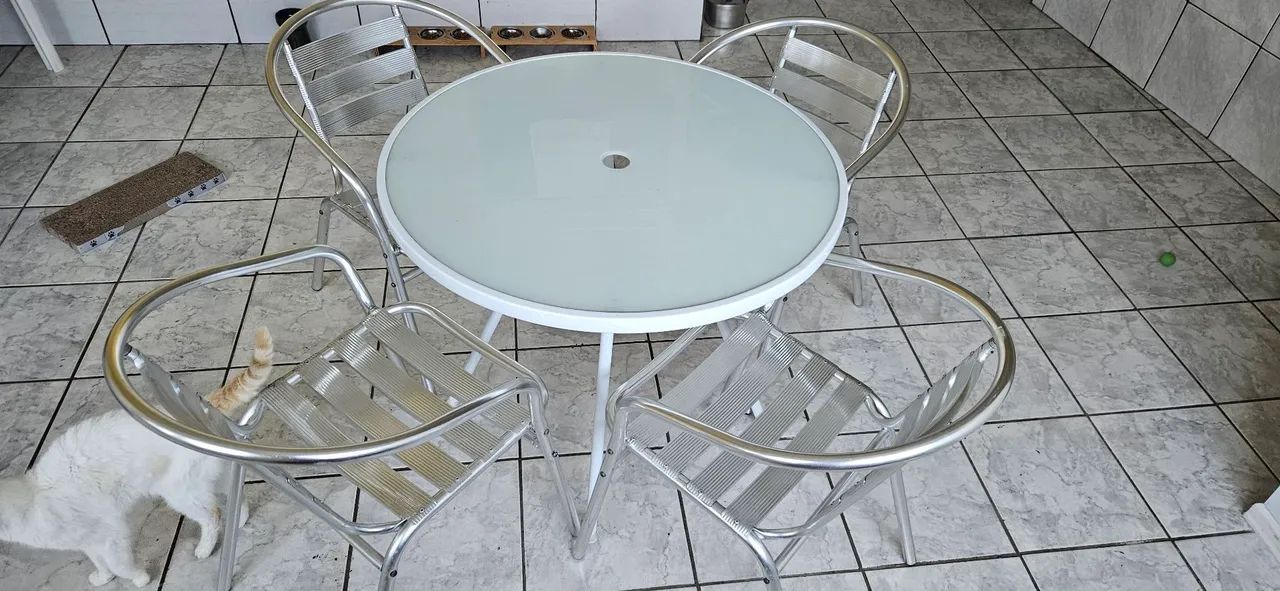 Mesa para jardim com 4 cadeiras - Foto 3
