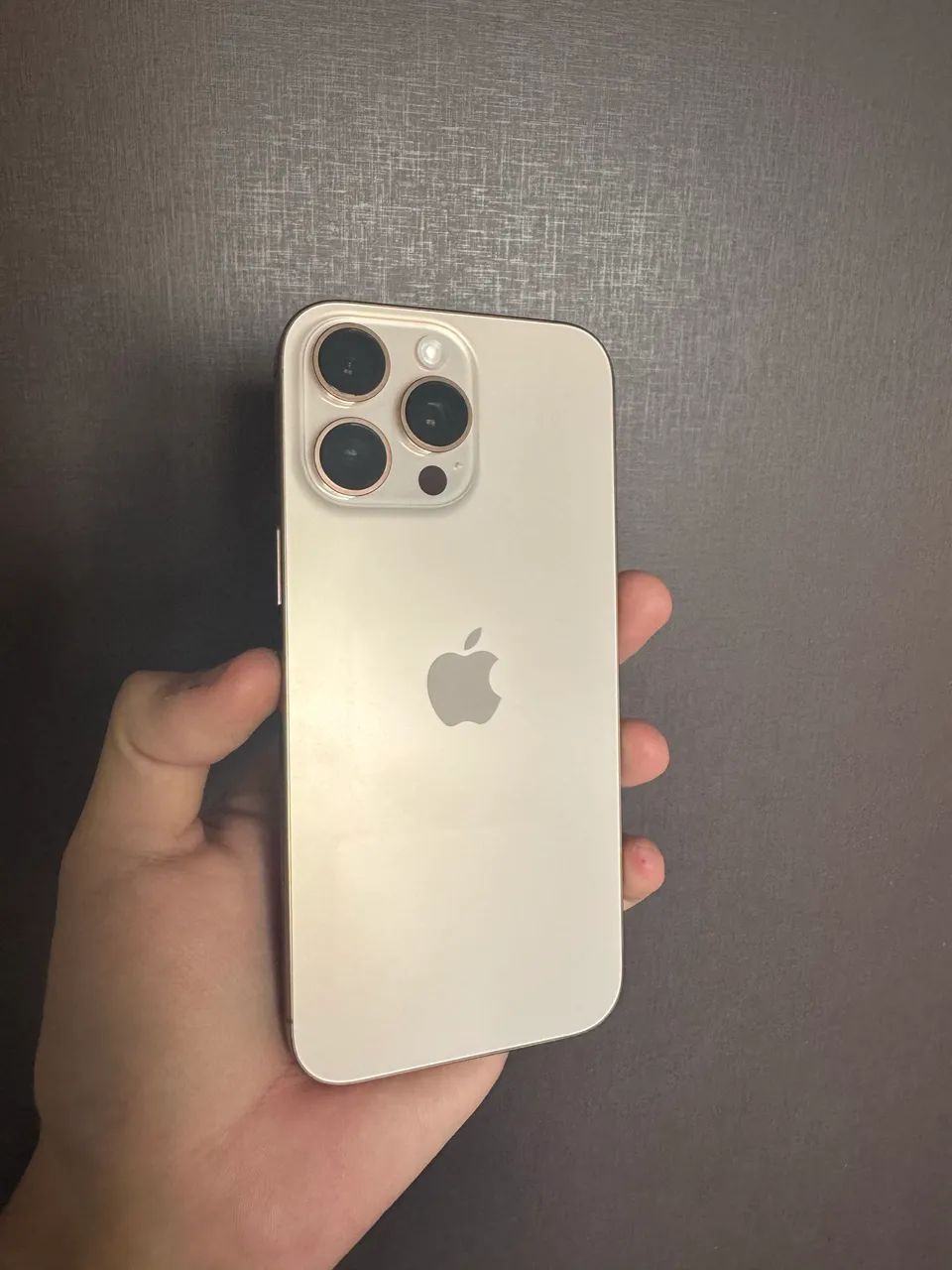 iPhone 16 Pro Max 256gb Desert Titanium - Celulares e Smartphones