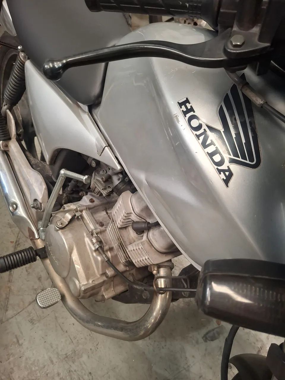 Honda titan 150  - Foto 5
