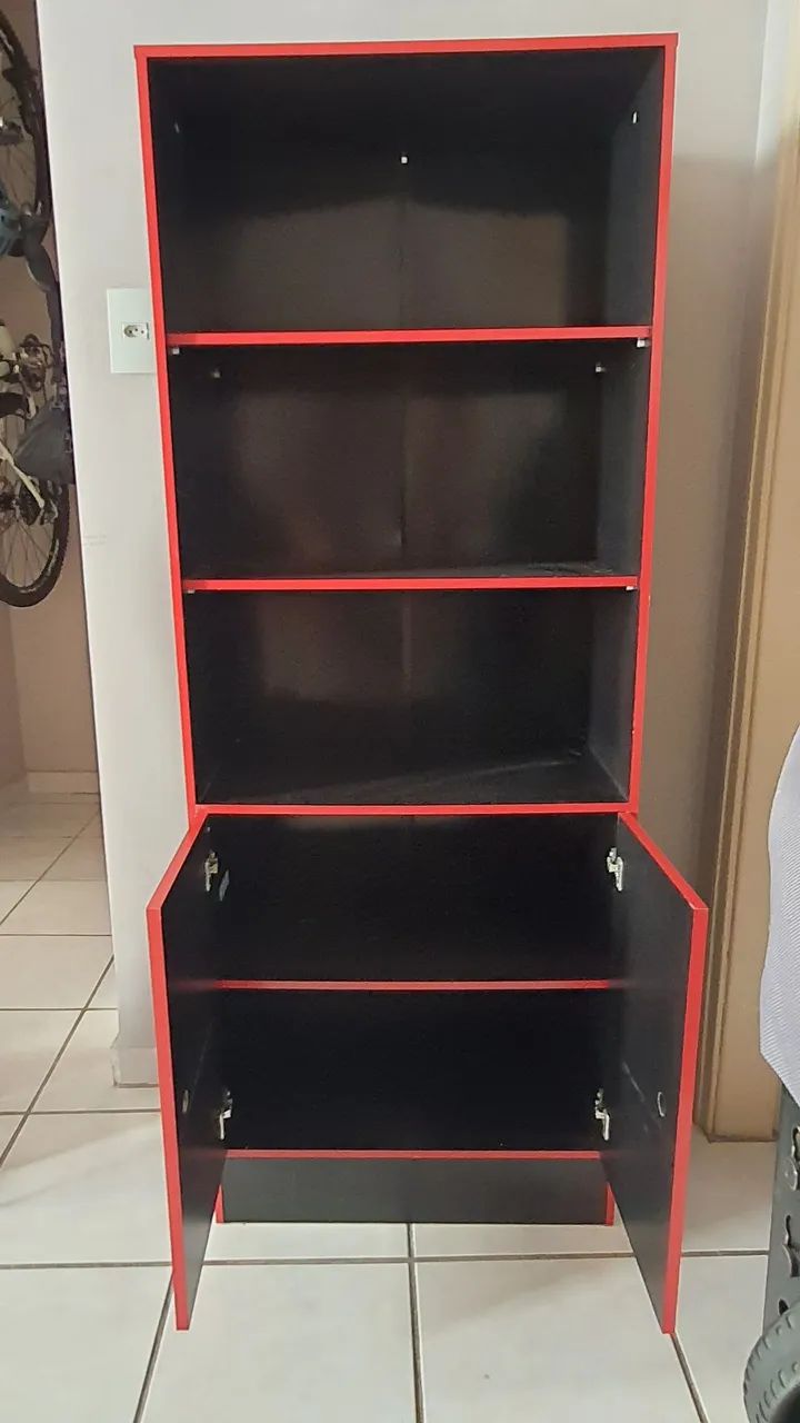 Estante com prateleira e porta - Foto 3