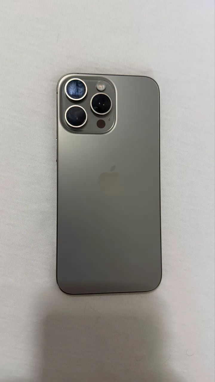 Vendo iPhone 15 pro max 256g natural titanium 