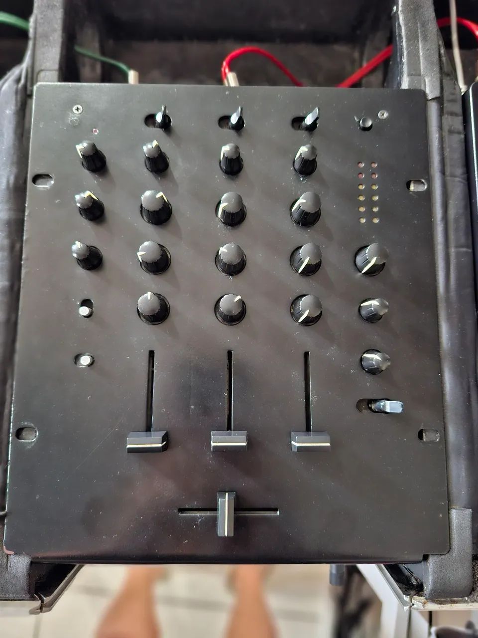 Conjunto CDJ 350 + Mixer M3 numark - Foto 4