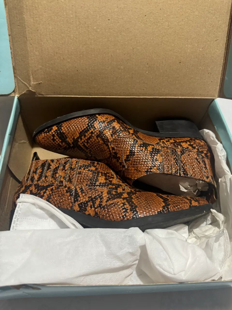 Bota seminova cobra Di Valentini