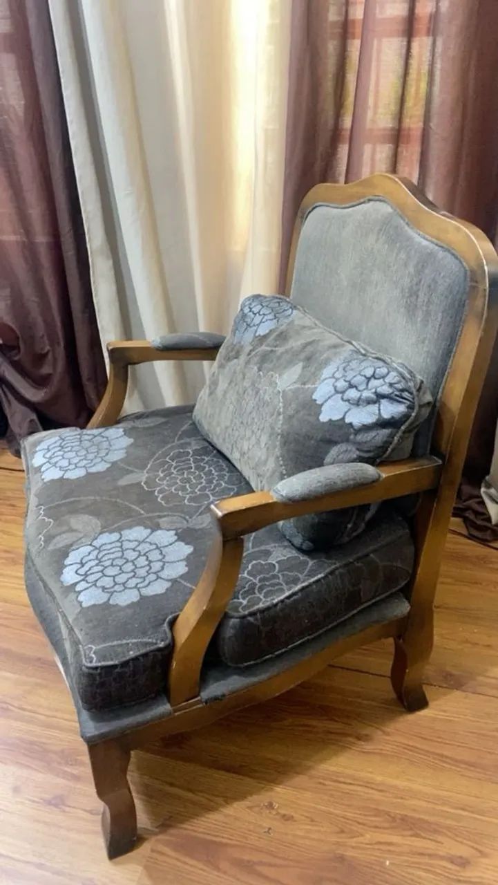 VENDO 2 POLTRONAS LUIZ XV ORIGINAL  - Foto 2