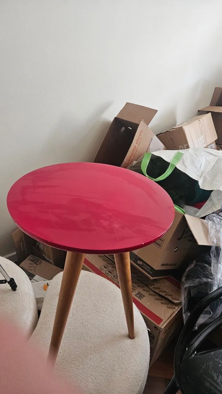 Mesa de canto em laca vermelha - 50cm diâmetro - Foto 3