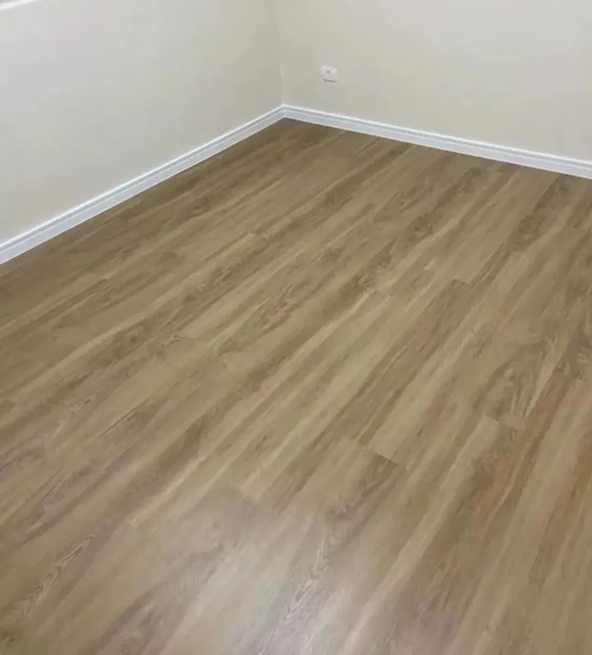 Instalador de Piso Vinílico e Rodapé - Foto 4