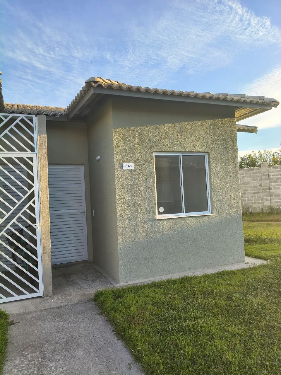 Casa para alugar condomínio moradas da serra