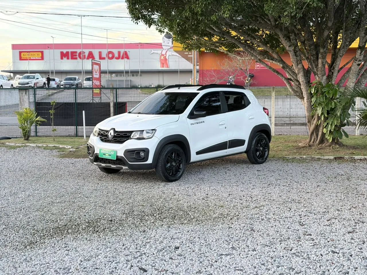 Renault Kwid Outsider 1.0 Flex 12V 5P Mec. 2022 - Foto 3
