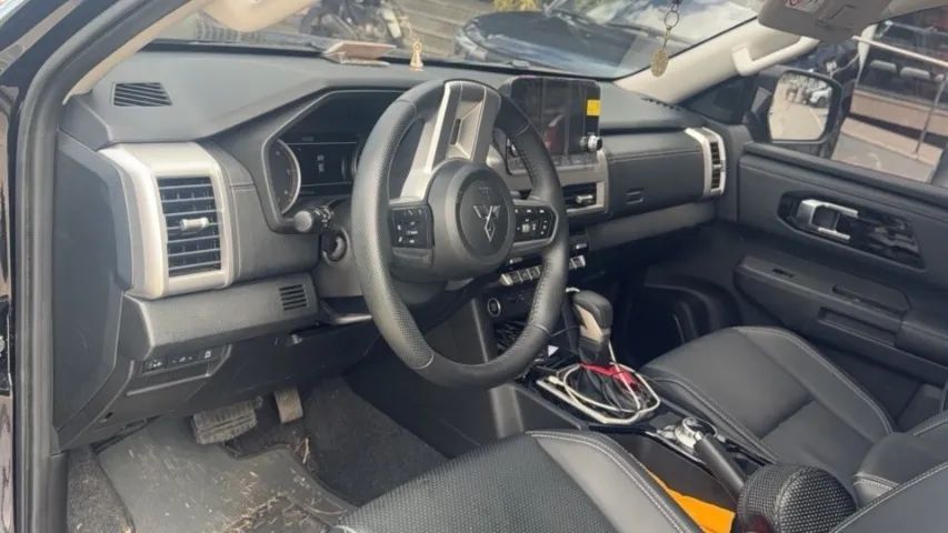 Mitsubishi TRITON HPE 2.4 CD 4X4 TB Diesel Aut. 2026 - Foto 4