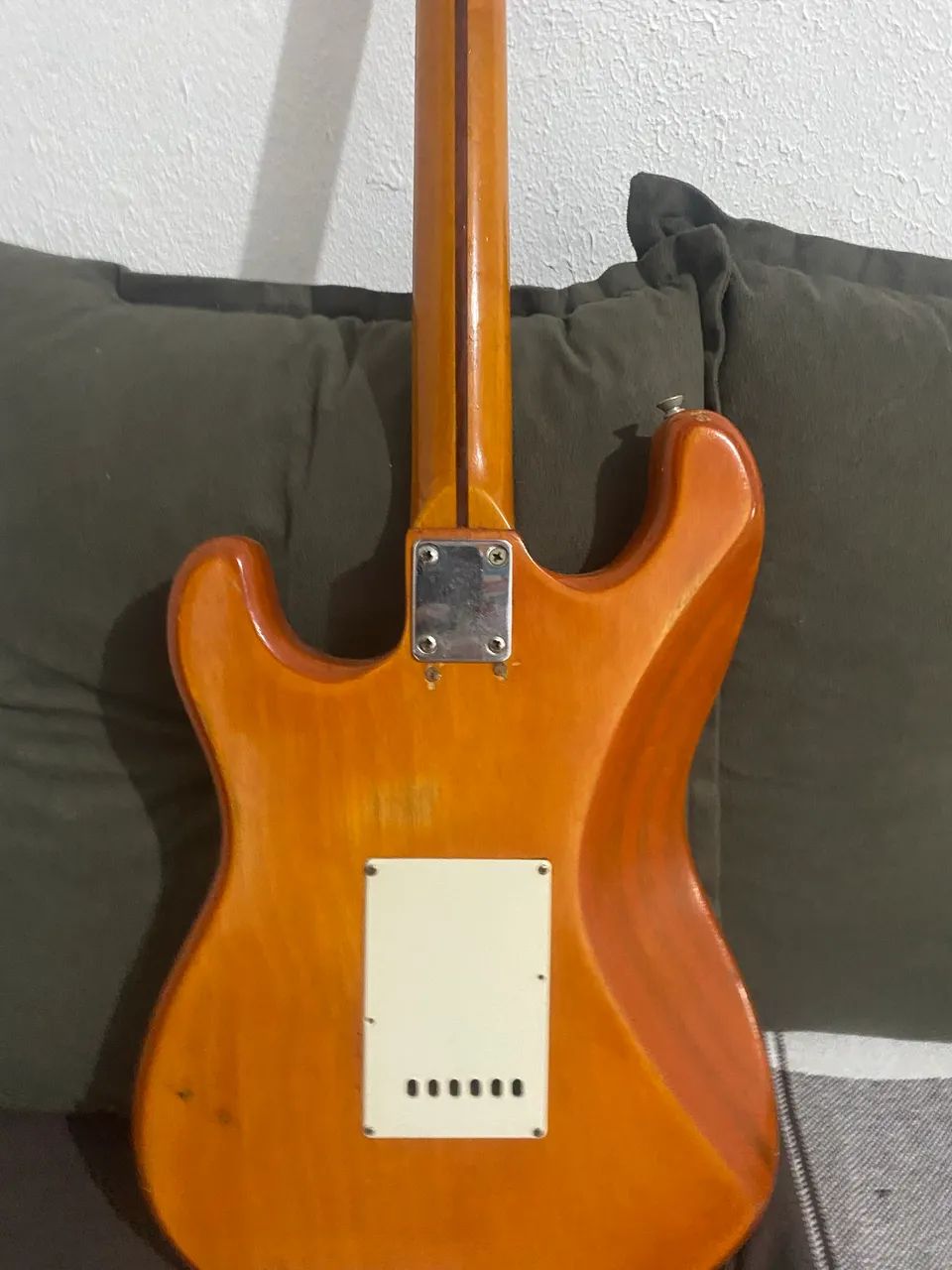 VENDO GUITARRA  FENDER STRATOCASTER  - Foto 3