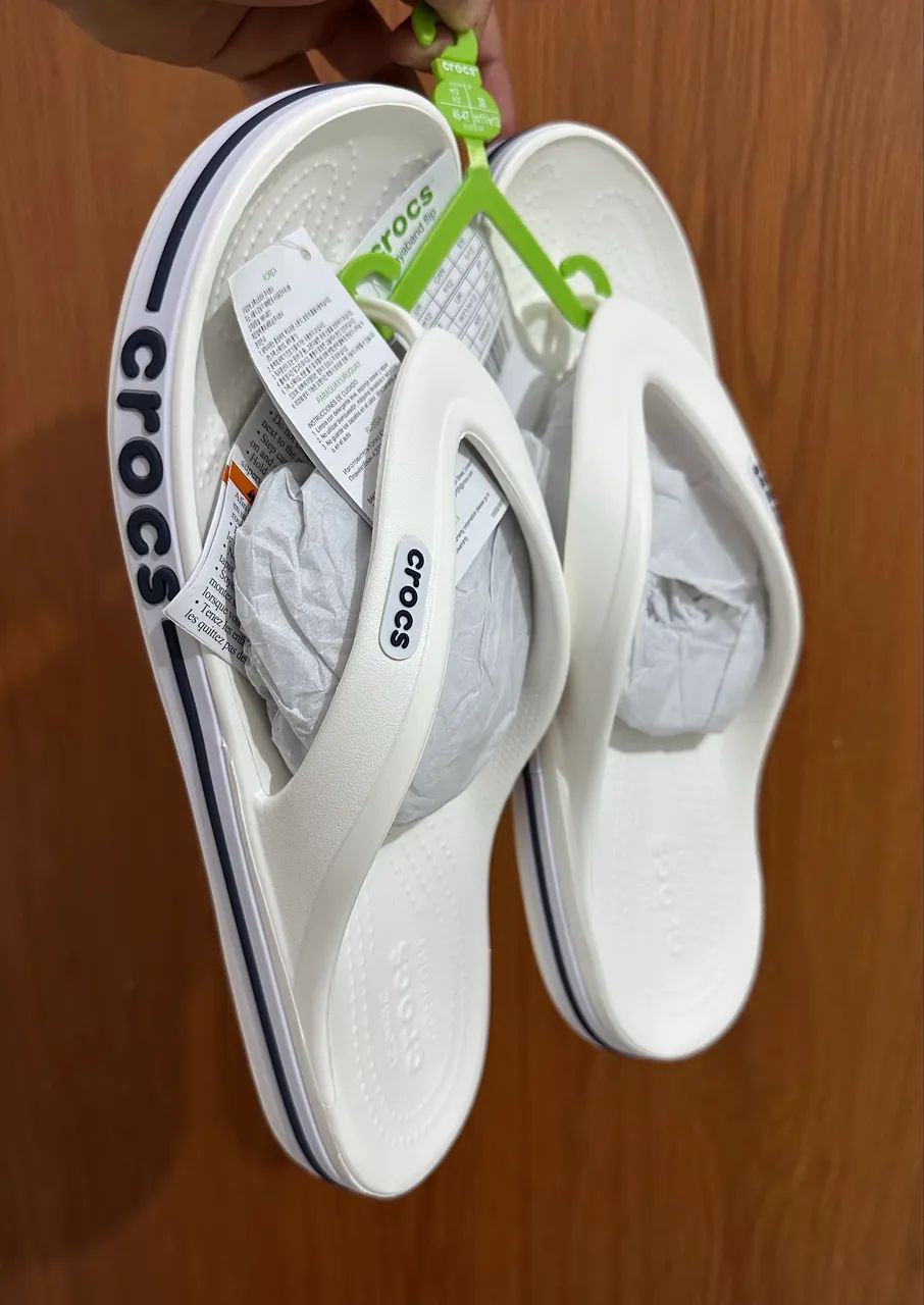 Chinela Crocs - Foto 4