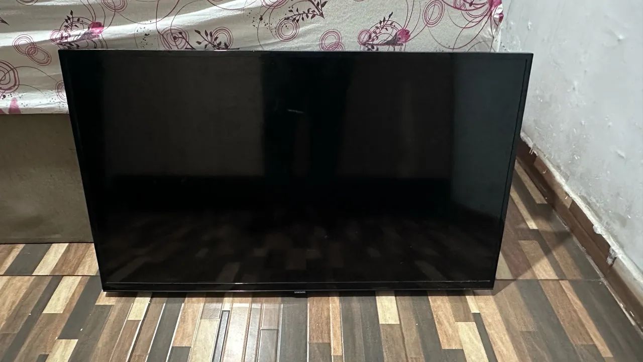 Vendo TV Samsung 40 polegadas - Foto 2