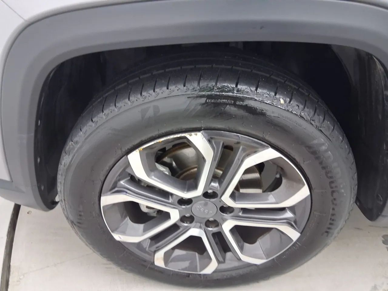Jeep Commander Limited T270 1.3 TB Flex Aut., foto 11 de 18