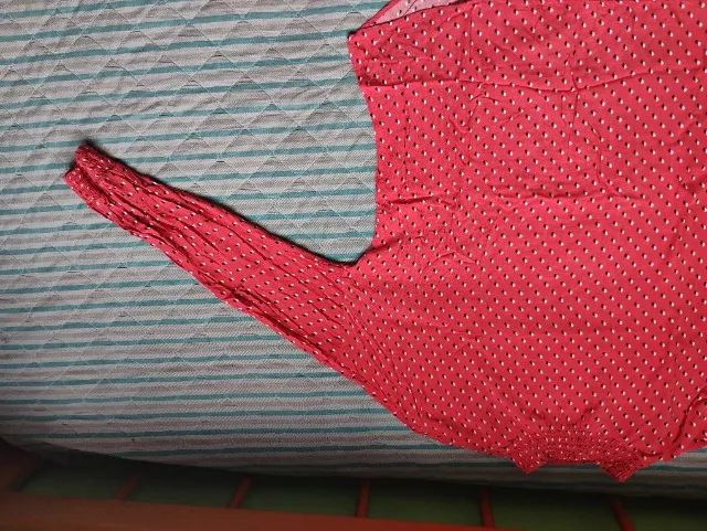 Blusa com Gola e Manga - Foto 2