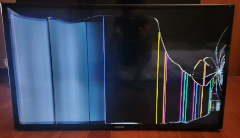 TV Samsung LCD com tela quebrada - Foto 3