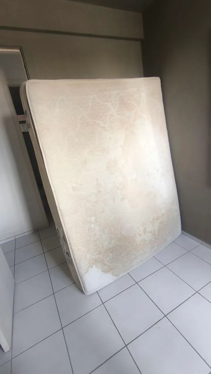 Colchão de casal de mola  - Foto 4