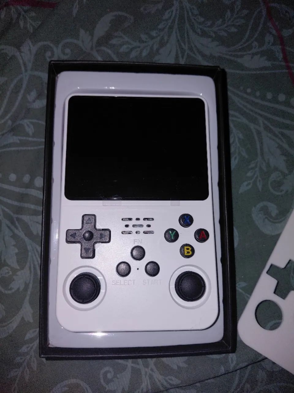 Console Portátil Retro com 15.000 Jogos - Tela IPS de 3.5 Polegadas, 64GB.