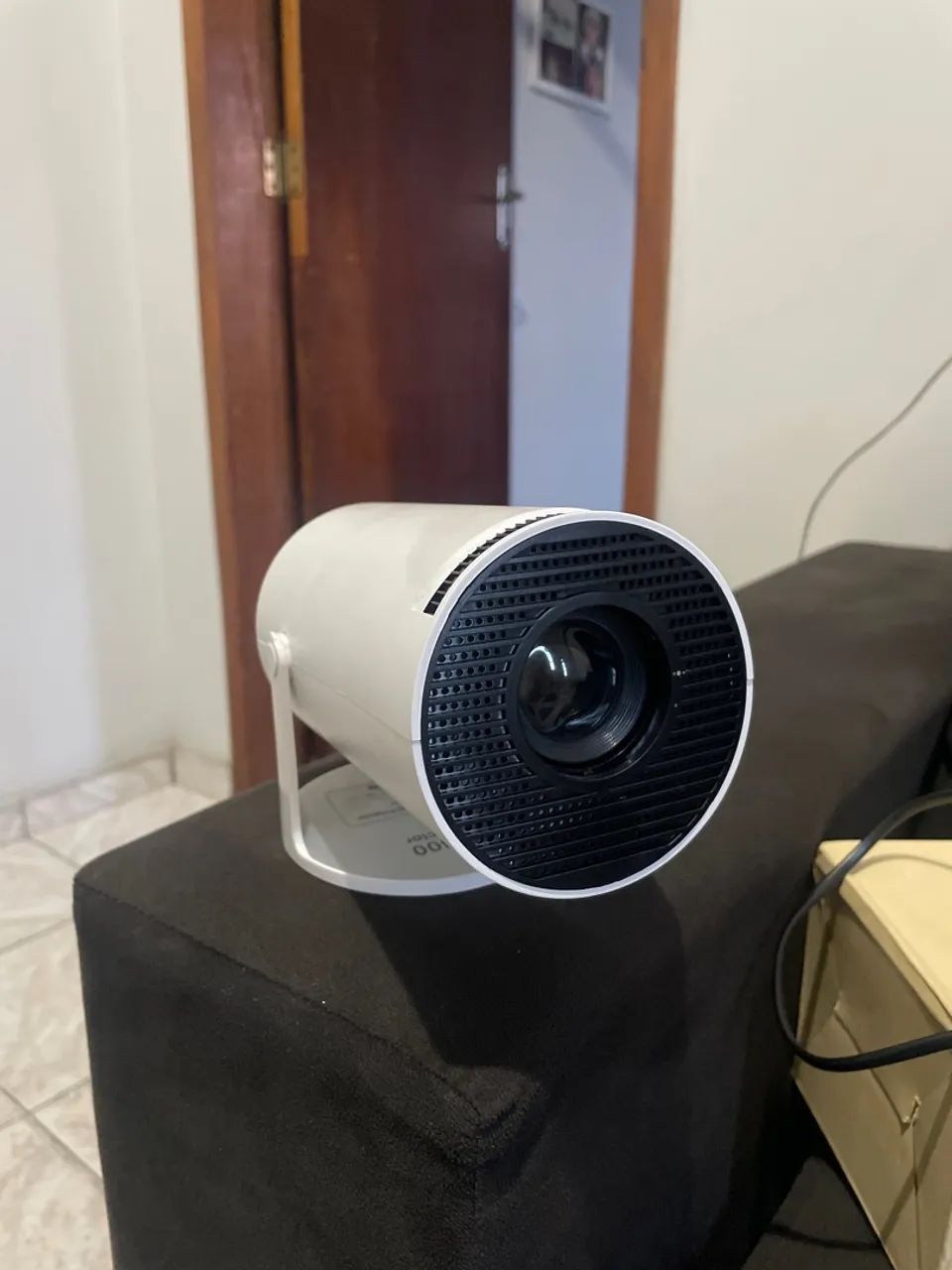 vende-se projetor HY300 - Foto 2