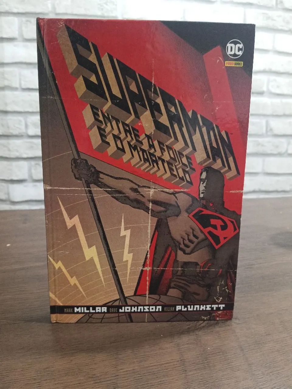 Superman Entre a Foice e o Martelo 