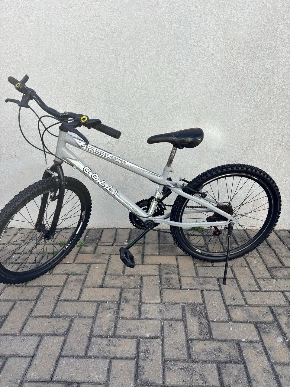 Bicicleta aro 24 colli 