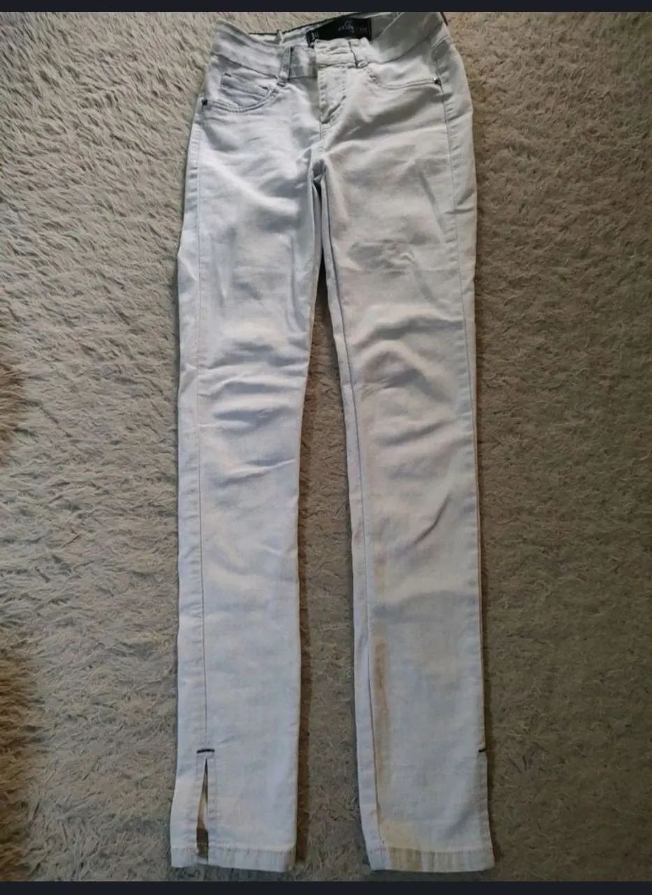 Lote Vários modelos de roupas femininas. - Foto 5