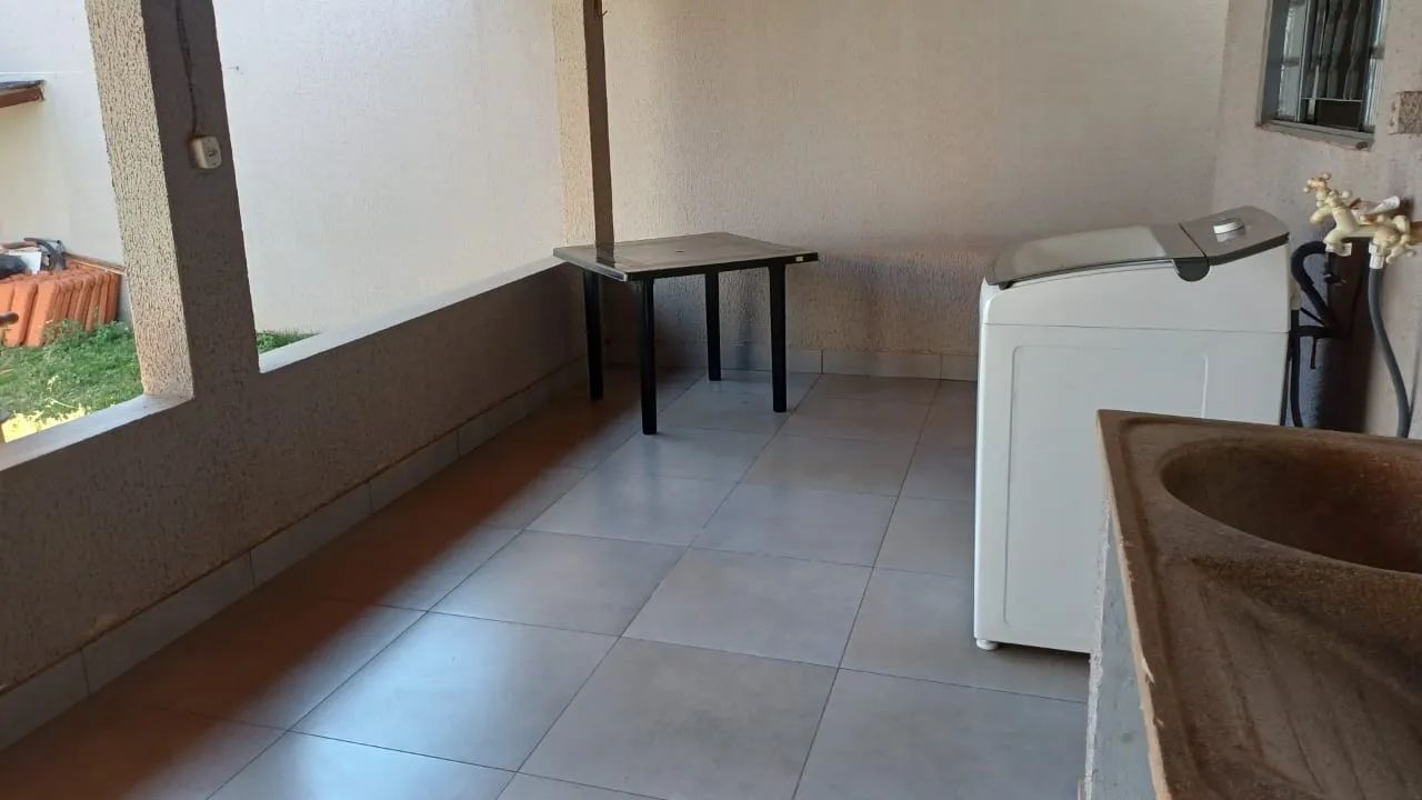 Casa - Setor Santos Dumont - Foto 4