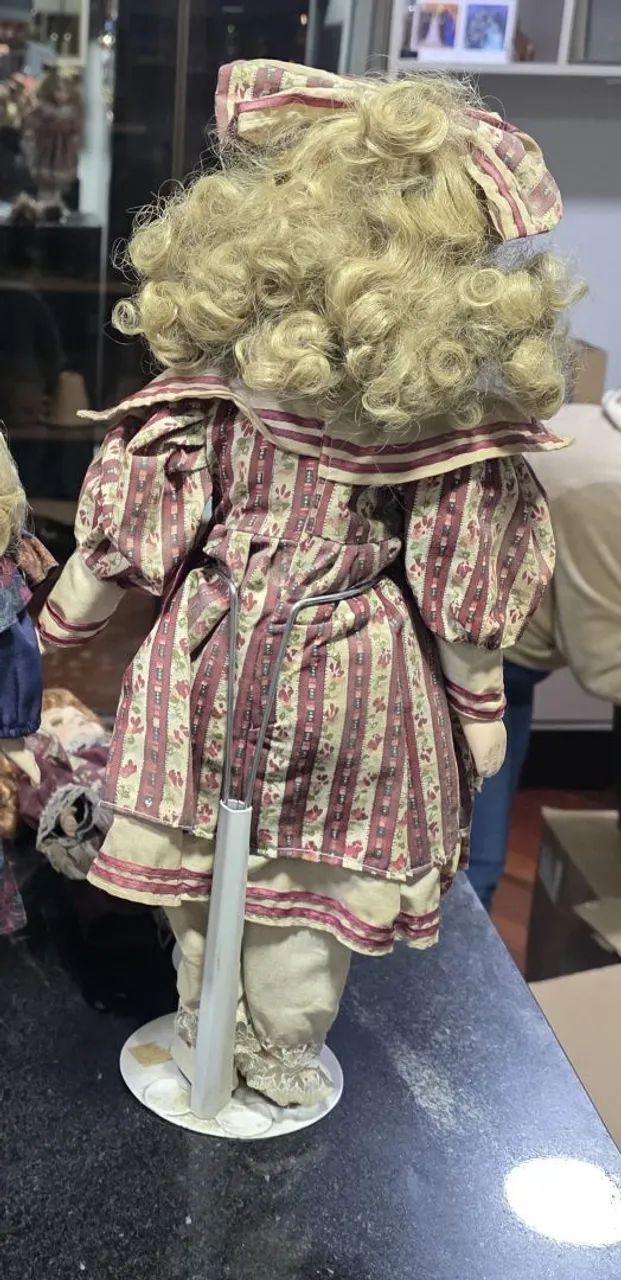 Boneca porcelana grande - Foto 4