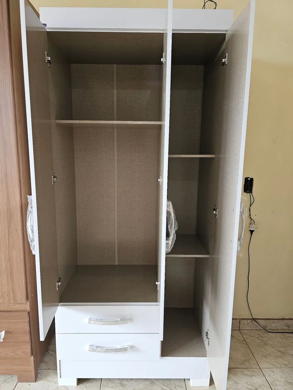 Guarda roupa de solteiro novo - Foto 3