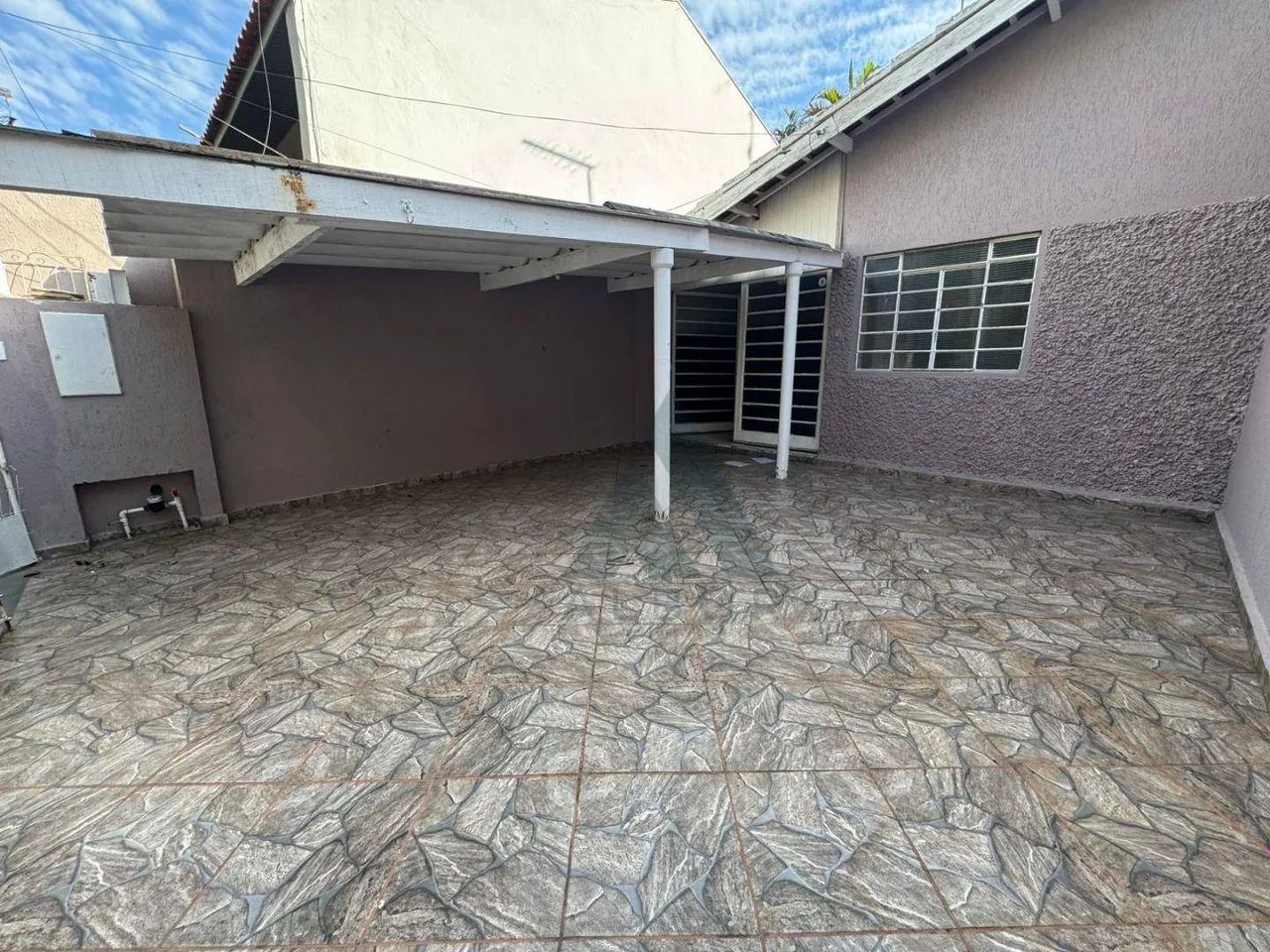 Casa com 3 dormitórios para alugar - Vila Deyse - Itapetininga/SP