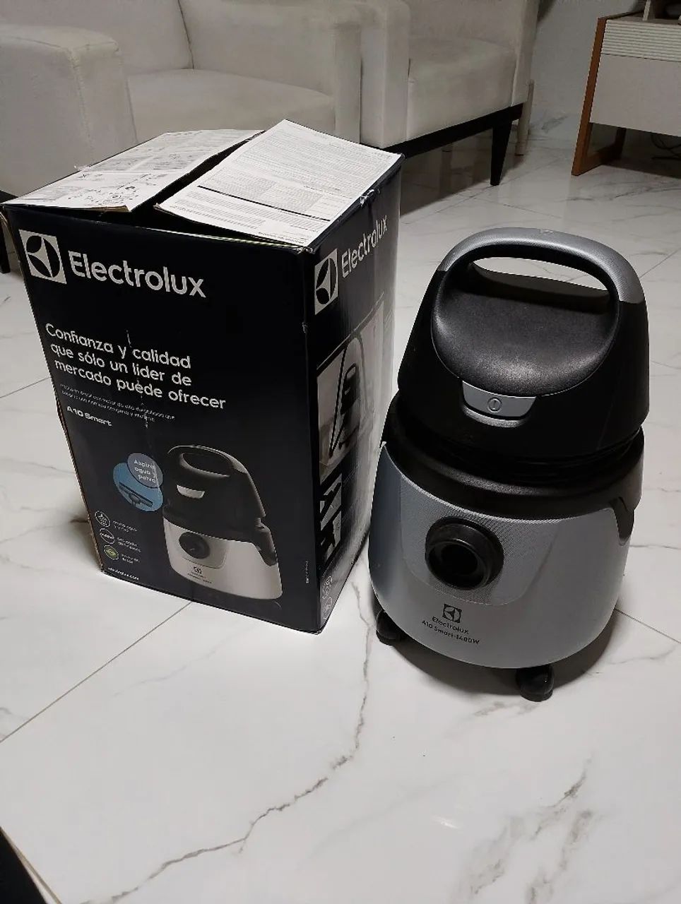 Vendo Aspirador semi-novo Eletrolux  - Foto 2