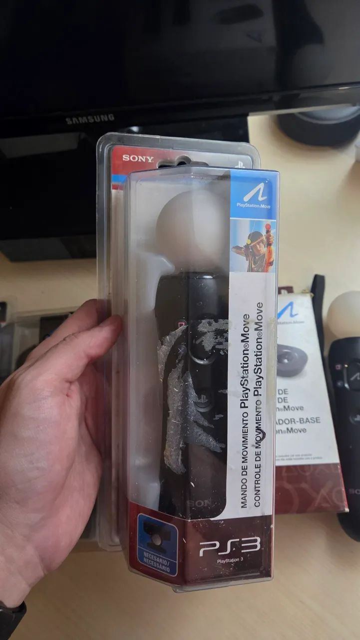 Kit PlayStation Move PS3 / controles e base carregadora - Foto 3