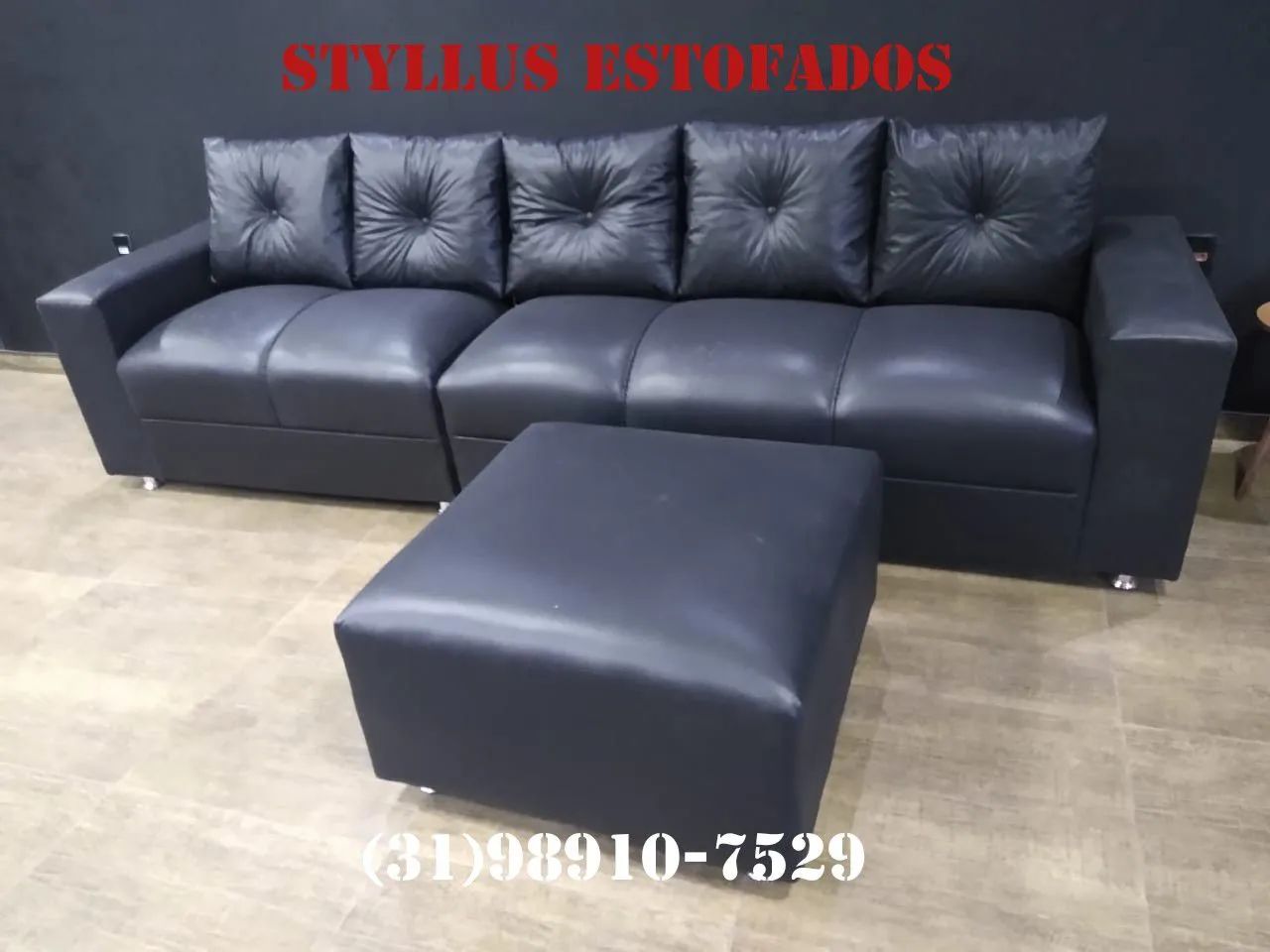 Sofá 5 lugares no courino reto