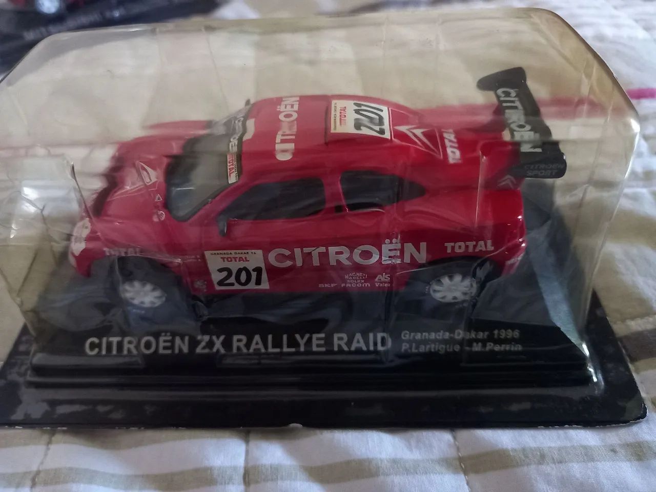 Miniatura Citroen ZX Rallye Raid Granada Dakar 1996 escala 1/43