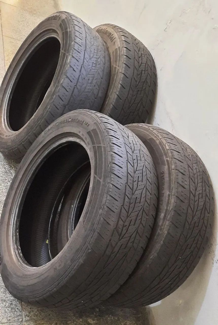 4 Pneus 215/60 R17 96H - Continental  - Foto 2