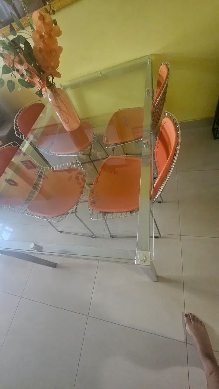 Mesa tampo de vidro + 4 cadeiras bertoia  - Foto 2