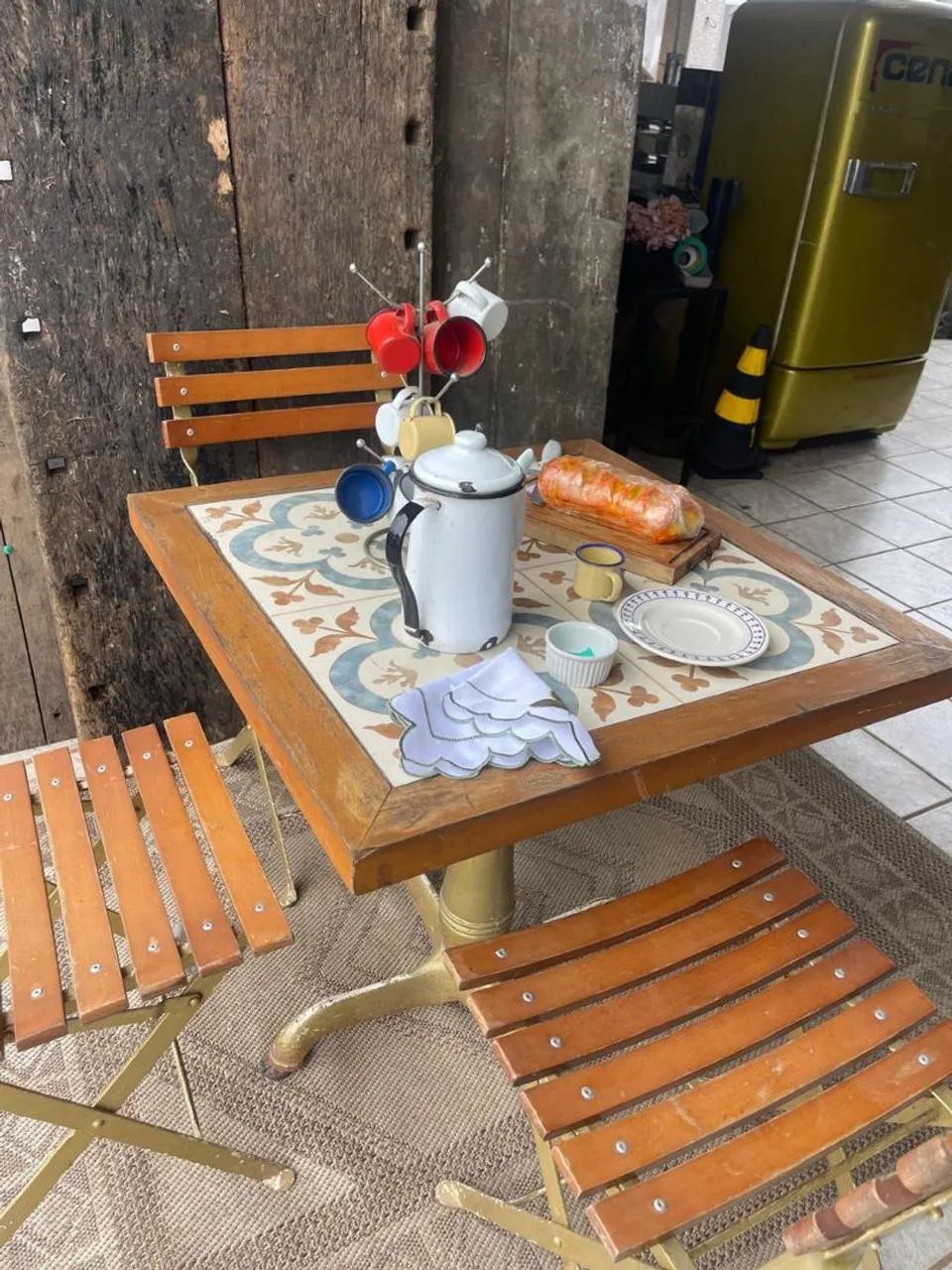 Conjunto Vintage mesa e 4 cadeiras  - Foto 4
