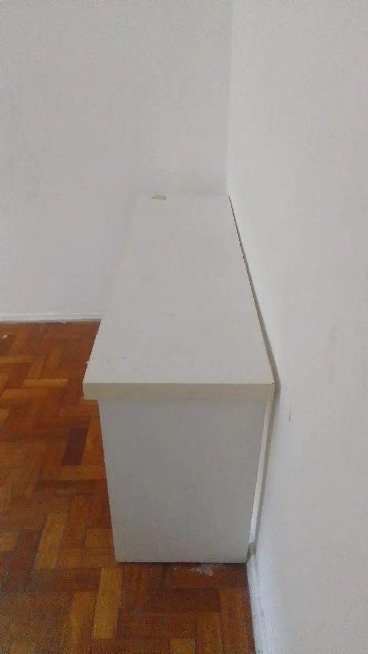 Mesa branca com 3 gavetas - Foto 5