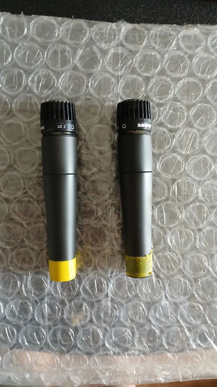 Preço unitário) Par de Microfones Shure SM57 Dinâmico