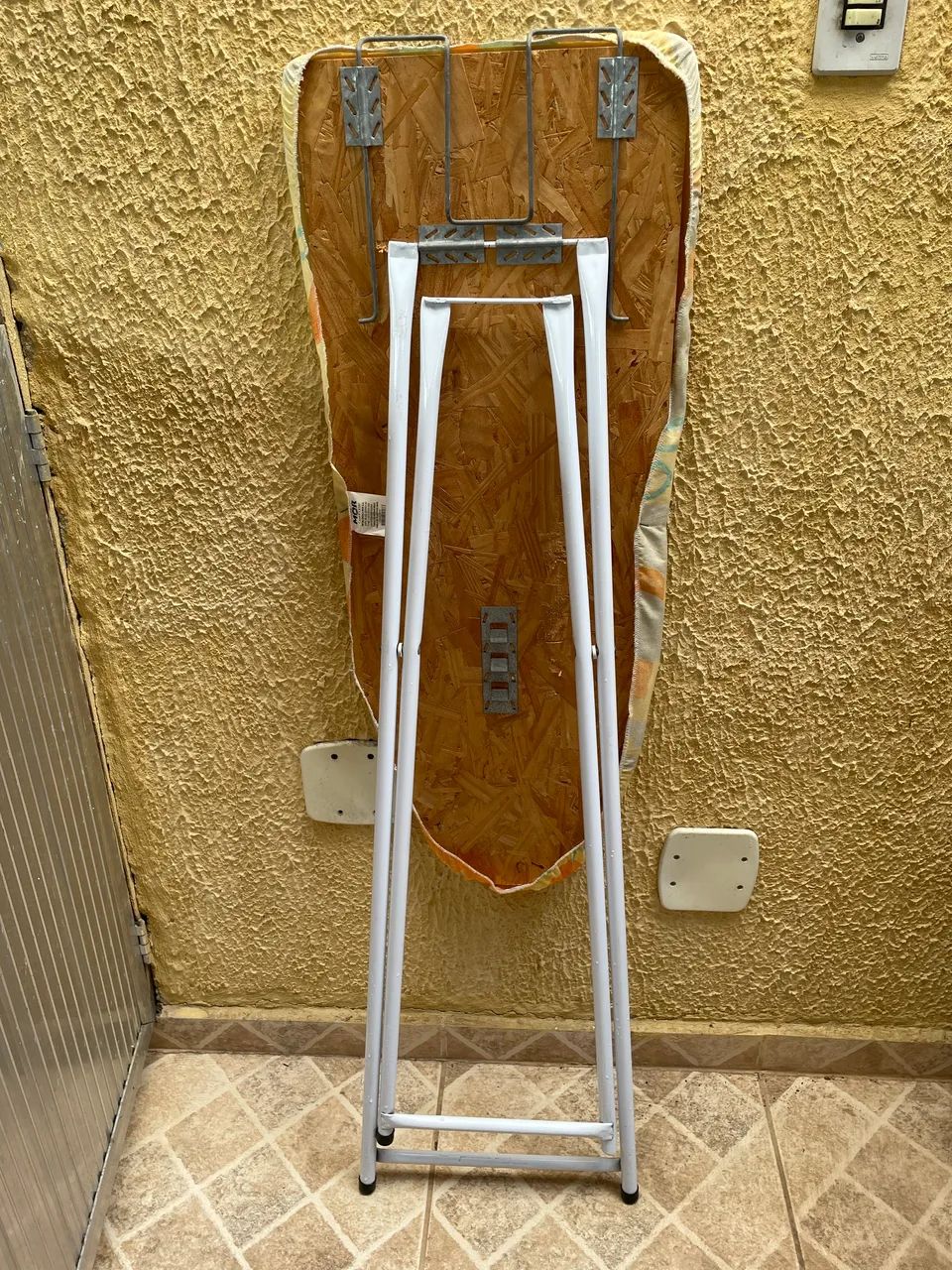 Tábua de passar roupa  - Foto 2