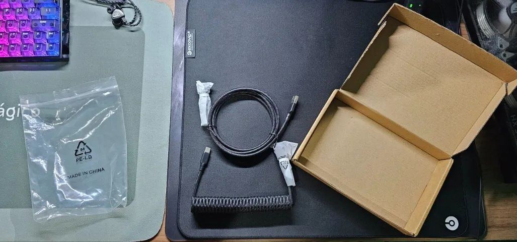 (SEMI-NOVO) VENDO CABO COILED PARA TECLADO MECANICO DA MARCA LANO - Foto 3