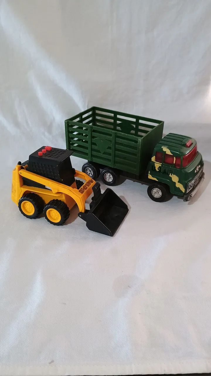 Lote de mini veículos bem antigos  - Foto 5